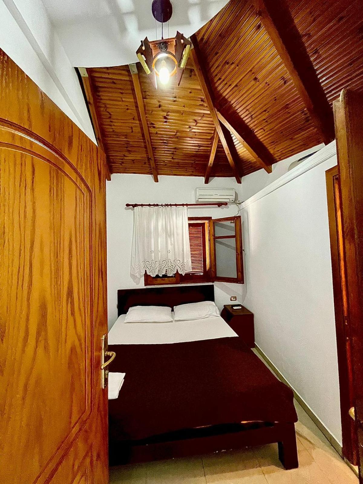 Guest House Kocollari Gjirokaster Exterior photo